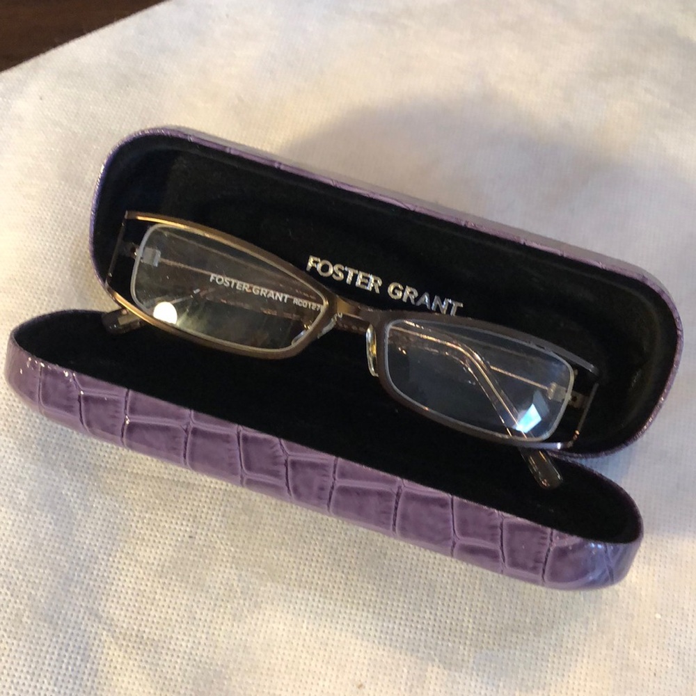 💜 Foster Grant +150 readers metallic frame acryllic arms, nose guard + hard case